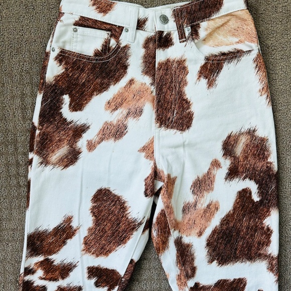 WeWoreWhat Cowhide Print Jeans, Size 25, Worn Once - Picture 4 of 9